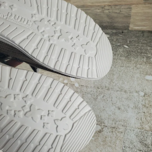 Hey Dude Wally Paisley Shoes Chocolate White Casual Walking Slip-On Shoes NWOB - Picture 11 of 15